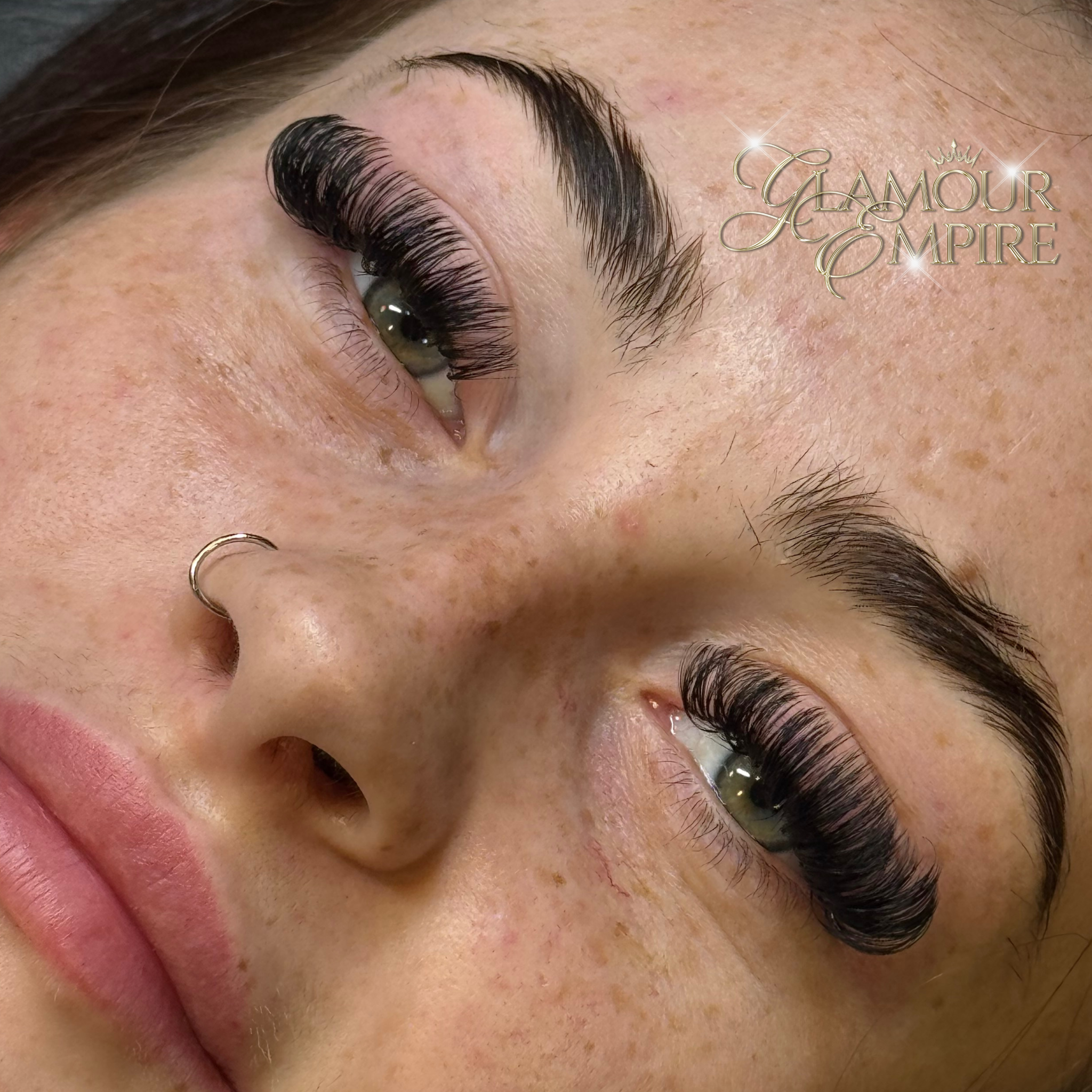 Full Set Mega Russian Lashes